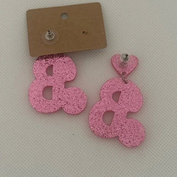 Barbie Pink Glitter ‘B’ Earrings – Heart Accent Dangle Statement Jewelry – NWT - Picture 6 of 6